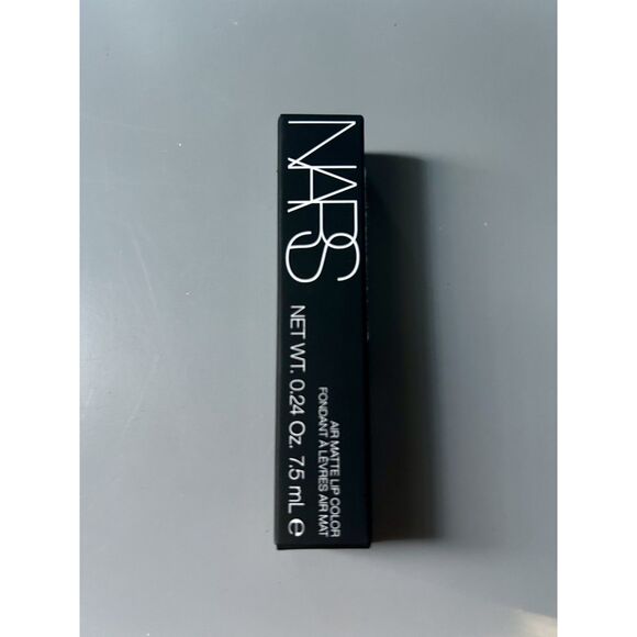 NARS Dragon Girl Air Matte Lip Color, Lipstick, 0.24 oz./7.5 ml. Full Size, New - Picture 3 of 5